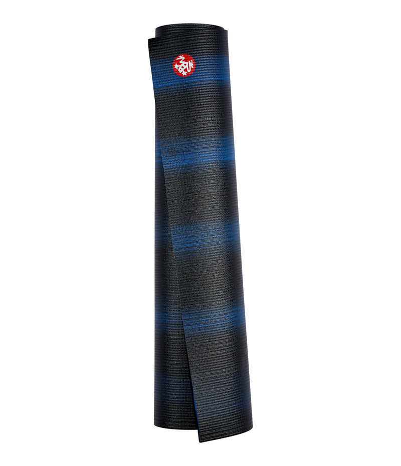 Manduka PRO™ Yoga Mat 6mm (Limited - CF) - Black Blue LE (71")