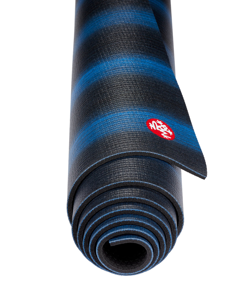 Manduka PRO™ Yoga Mat 6mm (Limited - CF) - Black Blue LE (71")