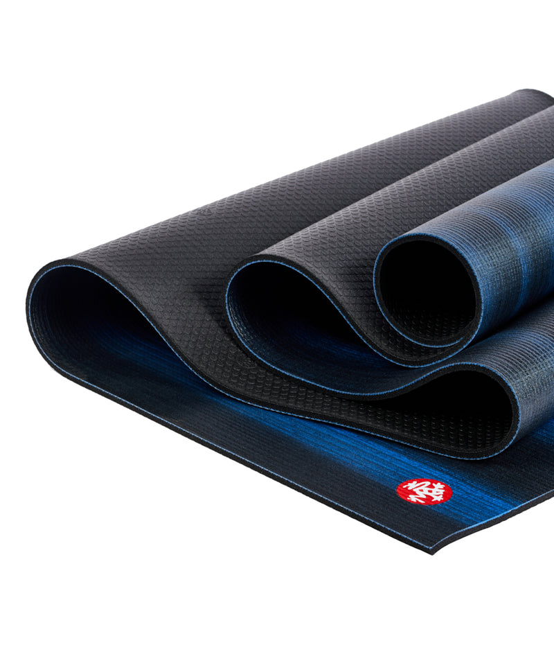 Manduka PRO™ Yoga Mat 6mm (Limited - CF) - Black Blue LE (71")