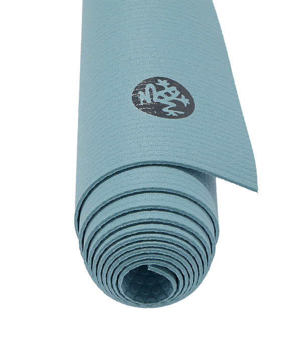 Manduka PRO® travel yoga mat 2mm - Blue Lotus (71")