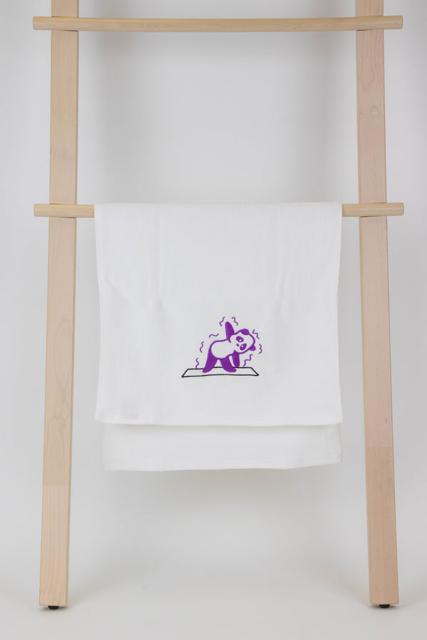 YogaAum AumTowel-(Panda) Utthita Trikonasana - Violet