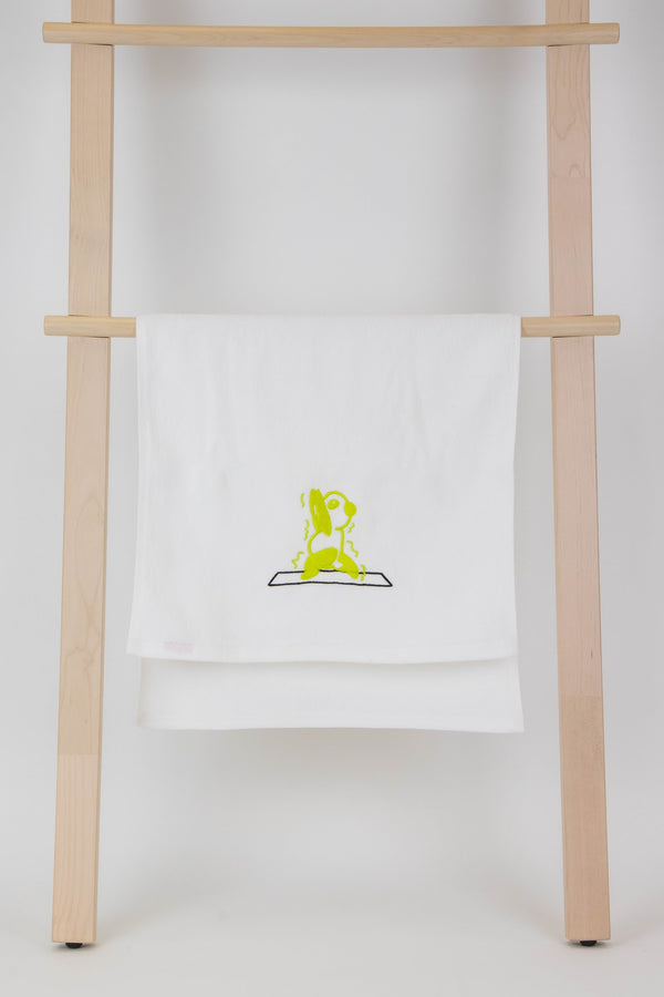 YogaAum AumTowel-(Panda) Virabhadrasana - Lime Punch