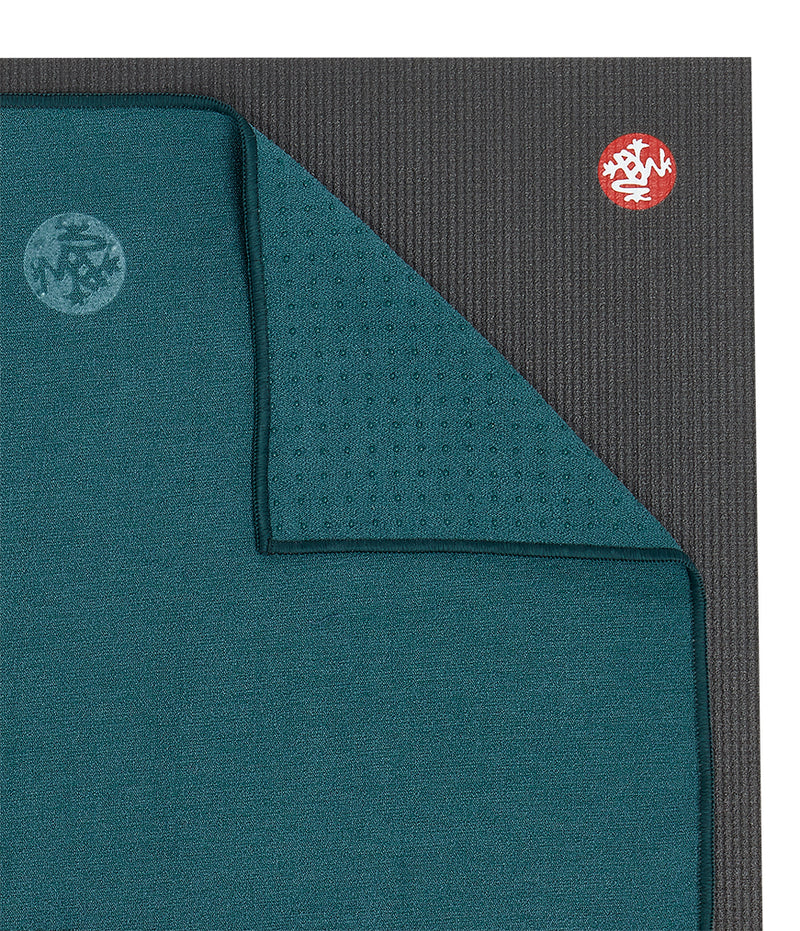 Yogitoes® yoga hand towel - Deep Sea – YogaAum