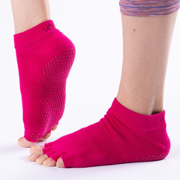 Vaken Grip Socks-1 Pair/Pack - Pink Dot Red