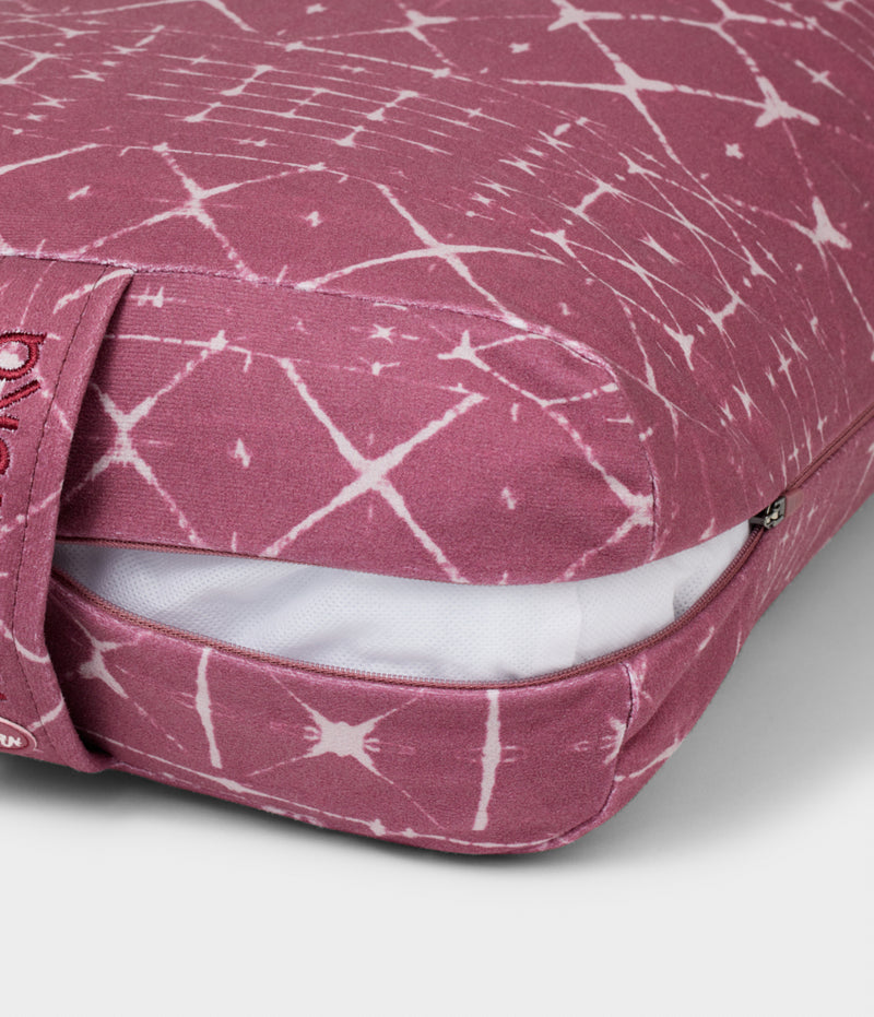 Manduka enlight™ Rectangular Bolster - Star Dye Rose