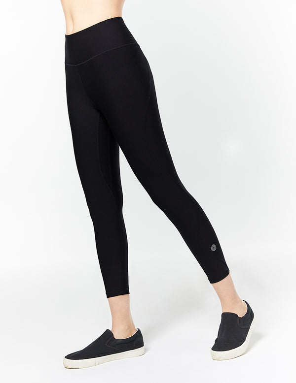 easyoga LA-VEDA All Round Cropped Tights - L1 Black