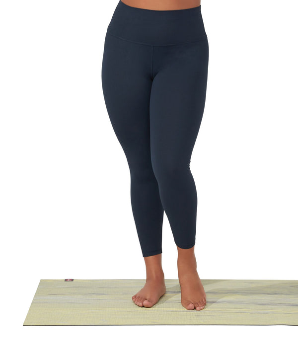 Manduka Apparel - Women's Foundation Legging - High Rise 7/8 W/Media Pocket1 - Navy