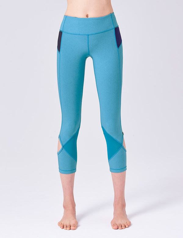 easyoga LA-VEDA UMORFIL Lock Up Capris - M5 M-Blue