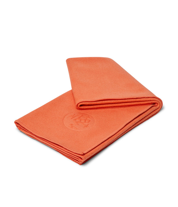 Manduka, EQUA® Yoga Hand Towel – Aum