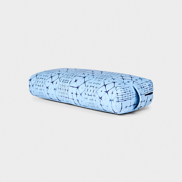 Manduka enlight™ Rectangular Bolster - Star Dye Clear Blue