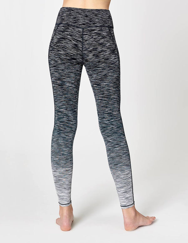 easyoga LA-VEDA Conflux Tights - D59 Layer Gray Stripe